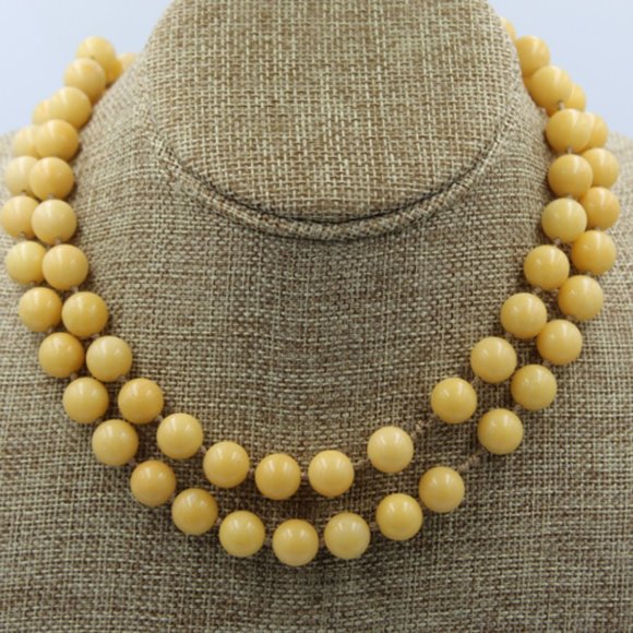 TWO STRAND YELLOW JADE NECKLACE - QUING DYNASTY - 10 MM EACH